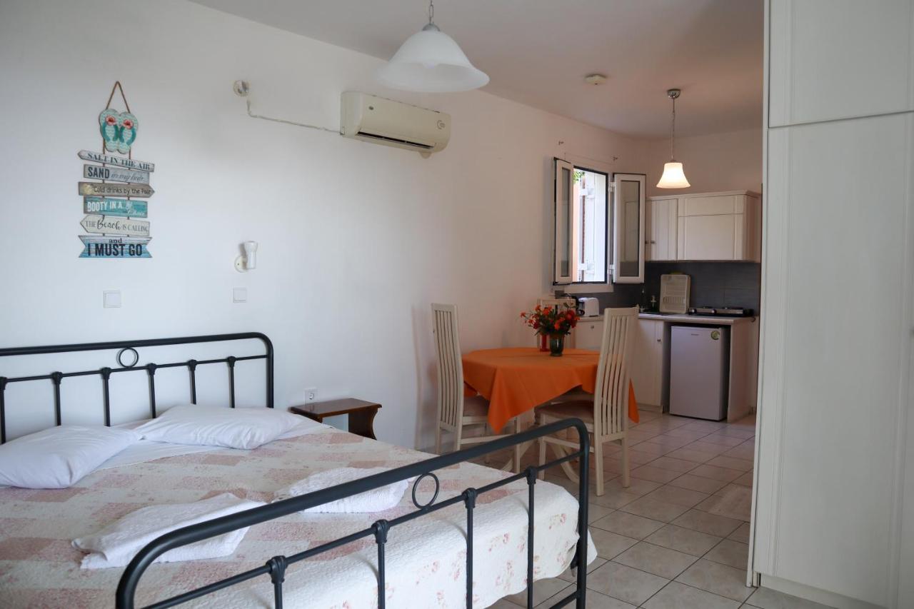 Spyridoula Aparthotel Lourdata  Luaran gambar
